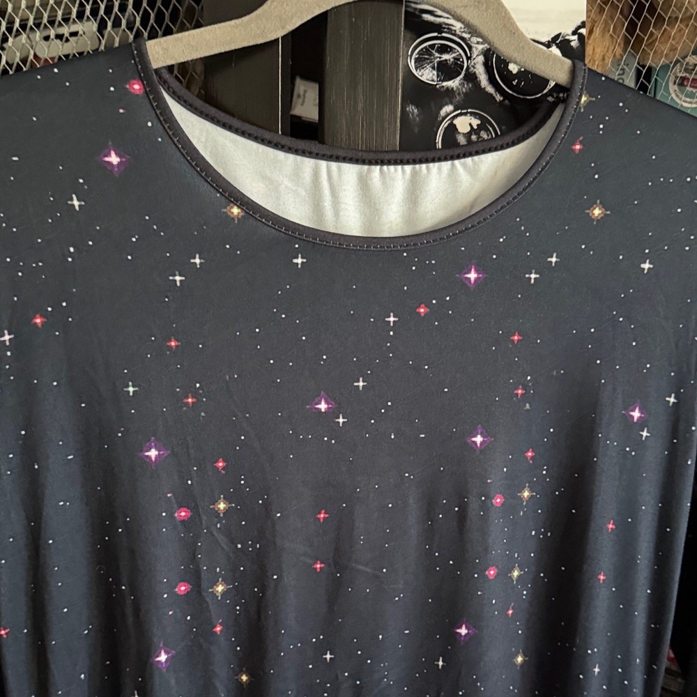 Elegant Black Starry Dress - Picture 2 of 6